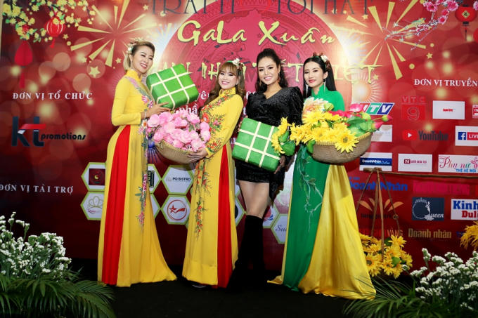 Lần đầu cầm mic, Hoa hậu Dy Khả H&acirc;n khoe giọng h&aacute;t l&agrave;m