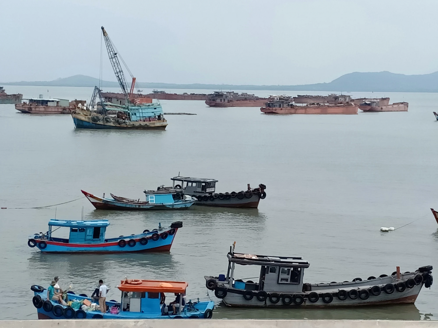 Bộ Xây dựng vừa đưa ra dự thảo quy định chi tiết về tiêu chuẩn chuyên môn đối với các đăng kiểm viên phương tiện thủy nội địa. (Ảnh minh họa)