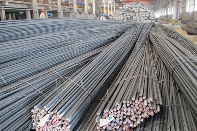 Sắt th&eacute;p, ximăng xuất khẩu ồ ạt, thu về tỉ đ&ocirc;la