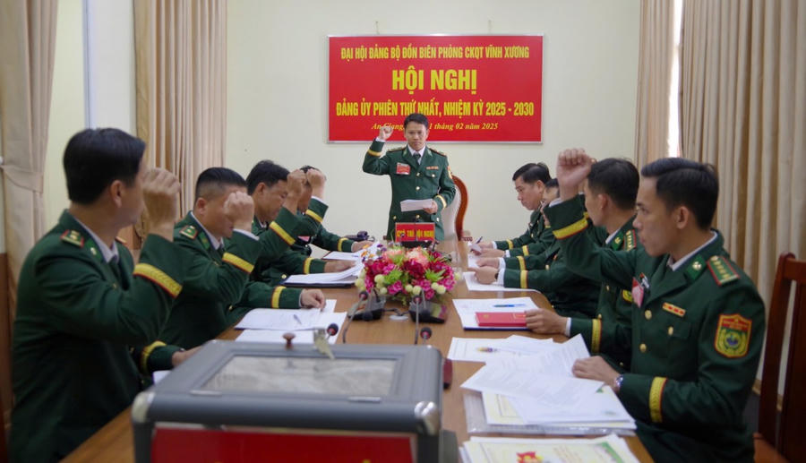 Hội nghị phiên thứ nhất Ban Chấp hành Đảng bộ Đồn Biên phòng cửa khẩu quốc tế Vĩnh Xương nhiệm kỳ 2025 - 2030