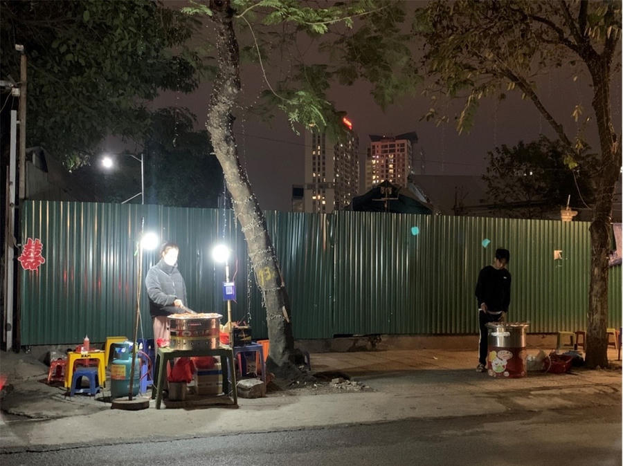 Lạp xưởng nướng đá – mối nguy cơ tiềm ẩn cho sức khỏe