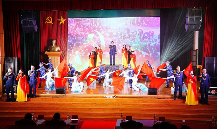Luyện tập văn nghệ phục vụ chương trình