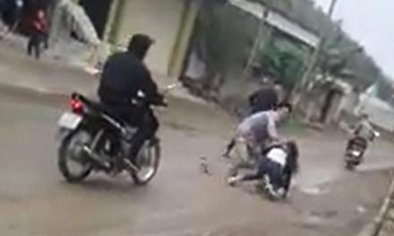 Cô gái may mắn thoát được.