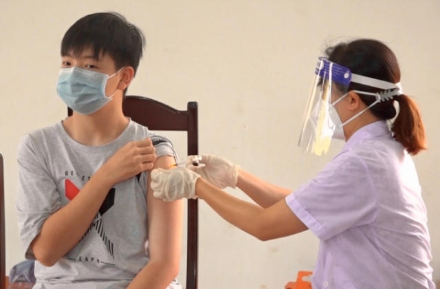 Bình Phước: Khẩn trương hoàn thành tiêm vắc-xin COVID-19 trước ngày 25/10