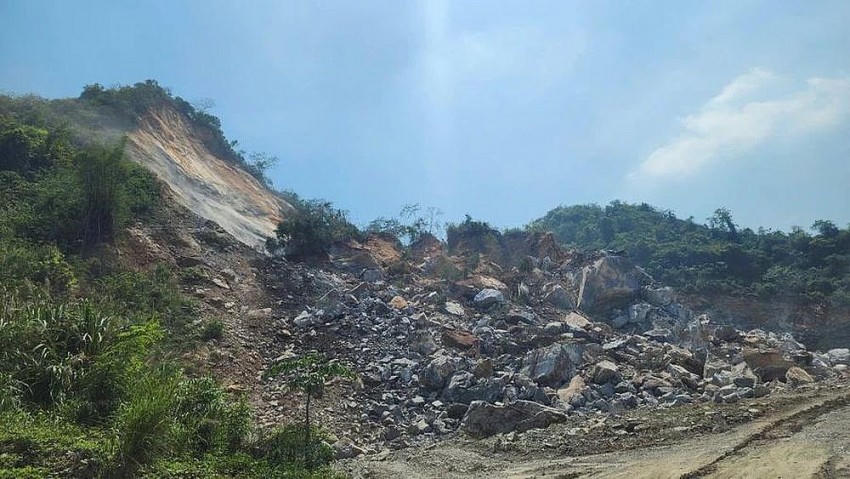 Hiện trường vụ sập mỏ đá Nông Tiến, thành phố Tuyên Quang ngày 13/5.