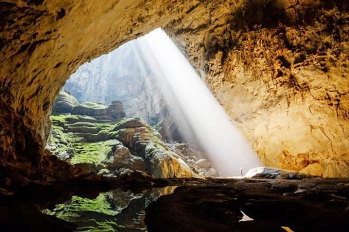 Một phần trong lòng hang Sơn Đoòng. Ảnh: Ryan Deboodt