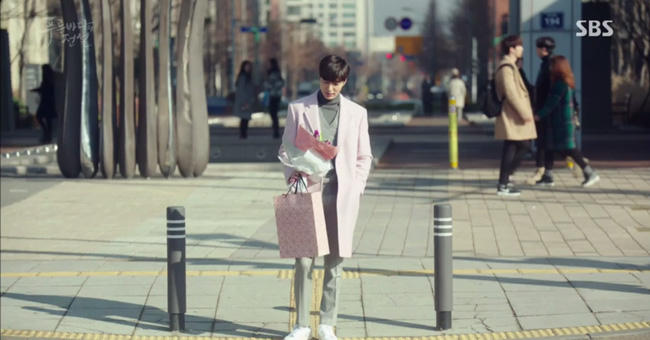 Huyền thoại biển xanh tập 15: Joon Jae được phen sửng sốt khi thấy Shim Chung đi bar