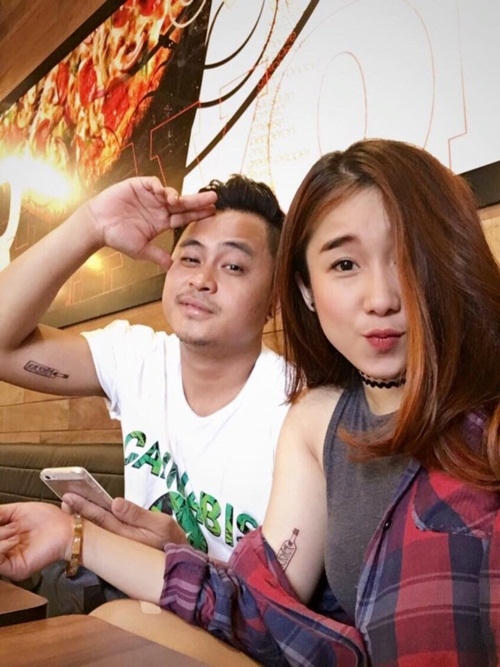 La Th&agrave;nh v&agrave; bạn g&aacute;i mới.