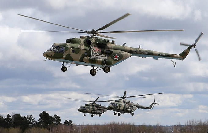 Trực thăng Mi-8, sử dụng vào nhiệm vụ vận tải, chỉ huy, trinh sát, và chiến đấu trực tiếp. Đây là một trong các loại trực thăng được sản xuất nhiều nhất thế giới.