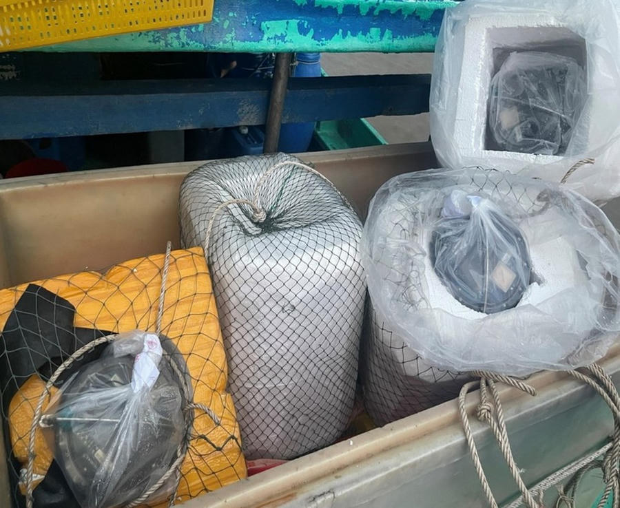 Lượng chức năng thu giữ 9 thiết bị giám sát hành trình (VMS) trên tàu cá CM-08710-TS.