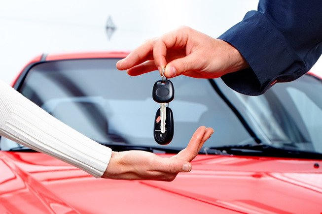 Nhiều khách hàng muốn vay tiền mua xe trước Tết. (Ảnh minh họa).