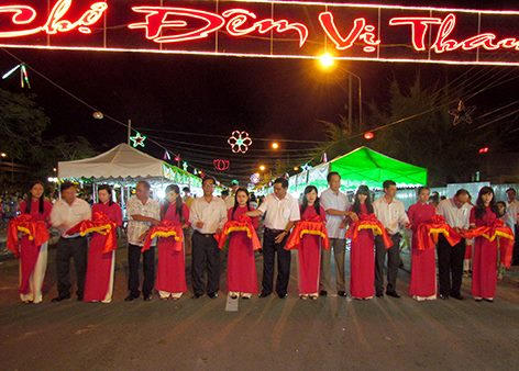 22.8- Cho dem Vi Thanh