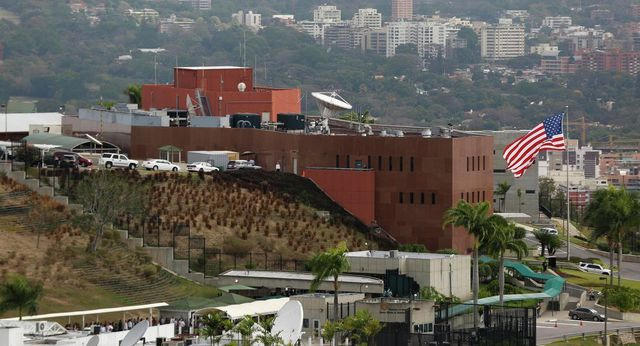 Đại sứ quán Mỹ tại thủ đô Caracas, Venezuela (Ảnh: Reuters)