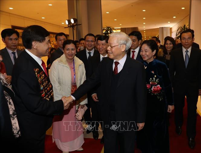 Tổng Bí thư, Chủ tịch nước Nguyễn Phú Trọng và Phu nhân đến dự Chương trình Xuân quê hương 2019.