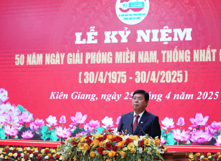 Bí thư Tỉnh ủy Kiên Giang Nguyễn Tiến Hải ôn lại truyền thống lịch sử vẻ vang của Đảng bộ, quân và dân tỉnh Kiên Giang