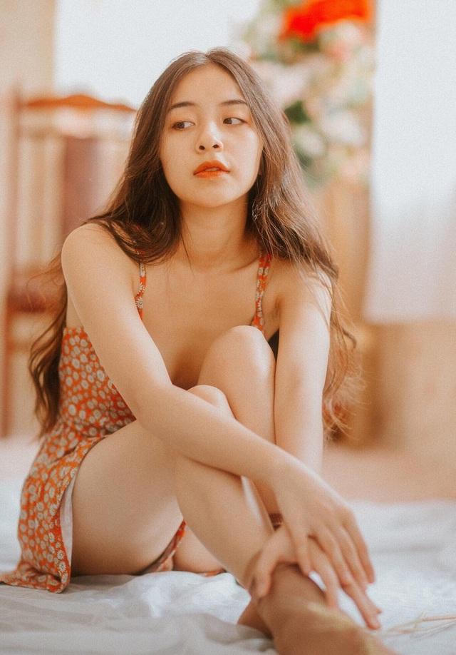 Trần Vân trong phong cách gợi cảm, quyến rũ khiến nhiều người bất ngờ.