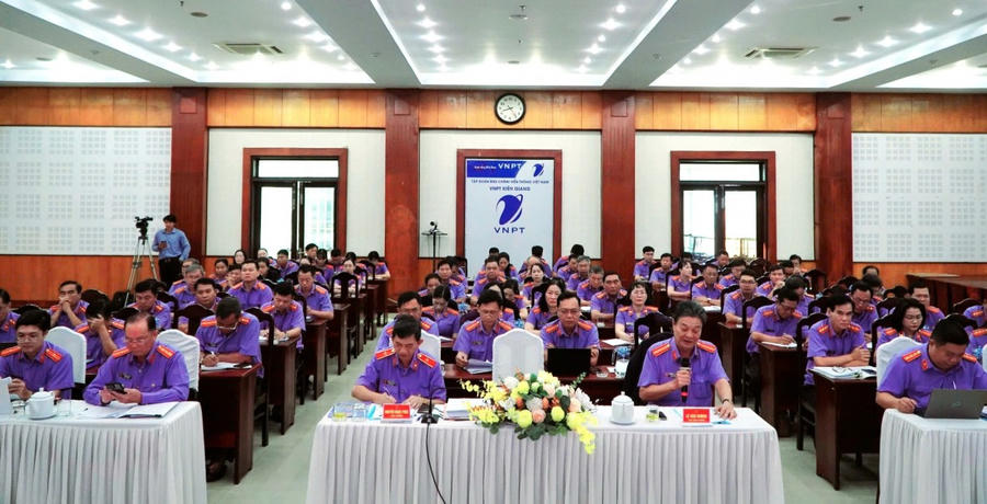 Quang cảnh hội nghị