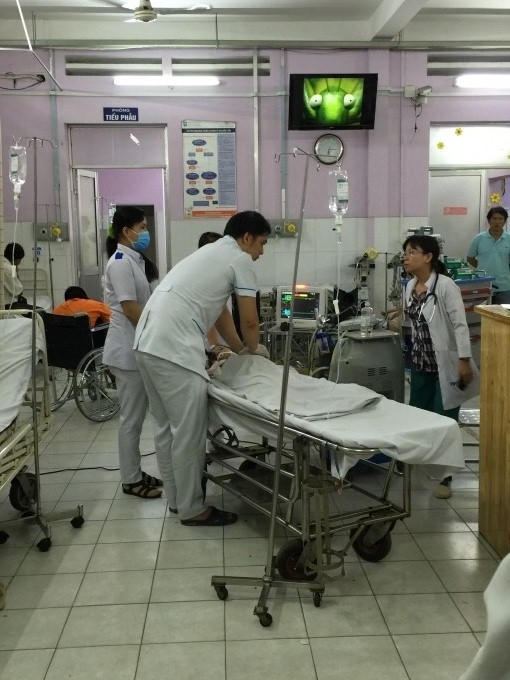 Mặc dù các bác sĩ đã tận tình cứu chữa nhưng bé V, đã tử vong.
