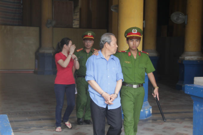 Các bị cáo tại phiên tòa ngày 31/7/2017.