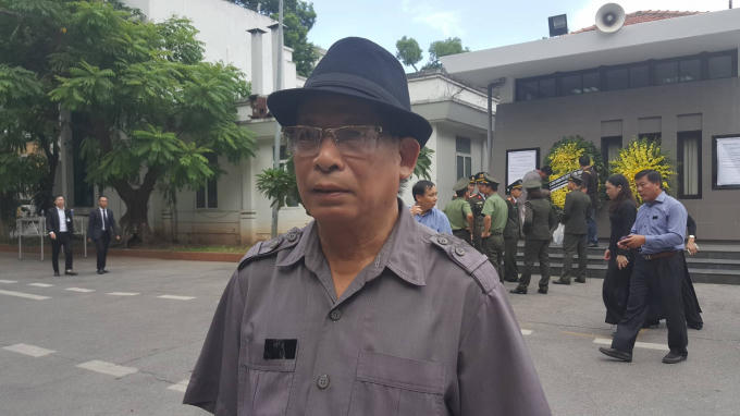 Thầy Phạm Văn Quyền.