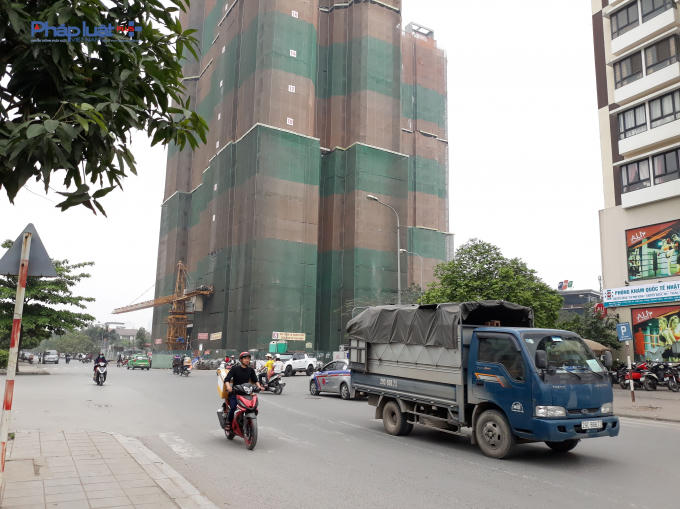 Dự án nằm tại ngã ba Hạ Yên - Trần Kim Xuyến.