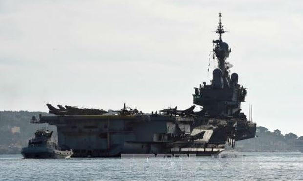 T&agrave;u s&acirc;n bay Charles-de-Gaulle của Ph&aacute;p. Ảnh: AFP/TTXVN