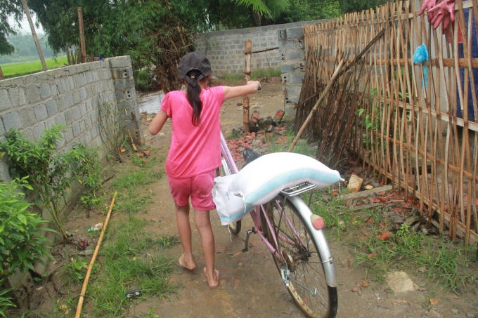 Hoạt động ủng hộ, giúp đỡ phần nào đồng bào vùng bão lũ đã được triển khai kịp thời, rộng khắp.