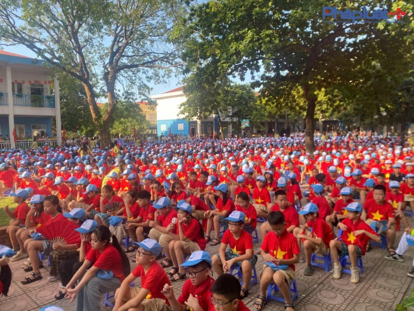 Gần 30 triệu học sinh, sinh viên và 1,7 triệu thầy, cô trên cả nước tưng bừng Khai giảng năm học mới
