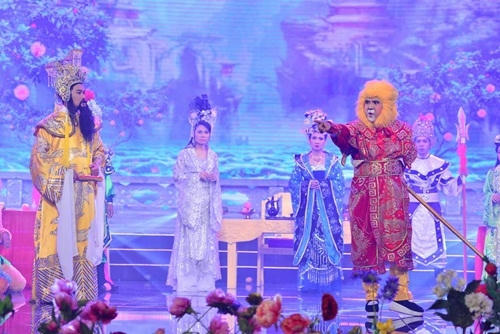 Bạch Long v&agrave; h&agrave;nh tr&igrave;nh 33 năm l&agrave;m Tề thi&ecirc;n đại th&aacute;nh