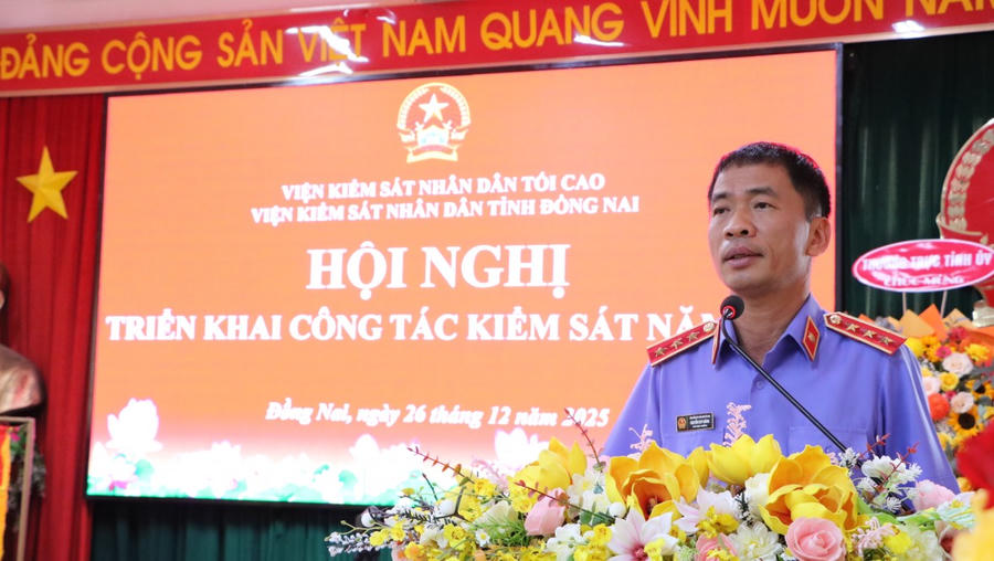 Phó Viện trưởng VKSND Tối cao Nguyễn Duy Giảng phát biểu chỉ đạo