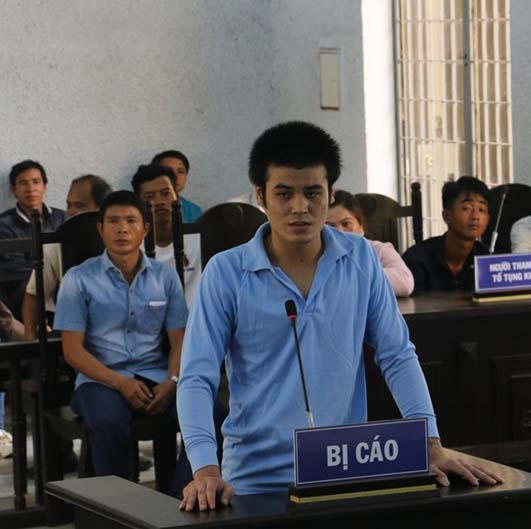 Bị cáo Y Tuấn KSơr tại phiên tòa.