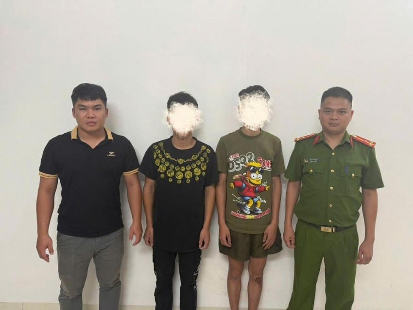 Nhóm đối tượng tại cơ quan công an. (Ảnh: Công an Tuyên Quang).