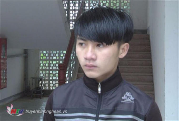 Em Nguyễn Đức Ngọc - học sinh lớp 11I trường THPT Đặng Thúc Hứa. (Ảnh TH Nghệ An).