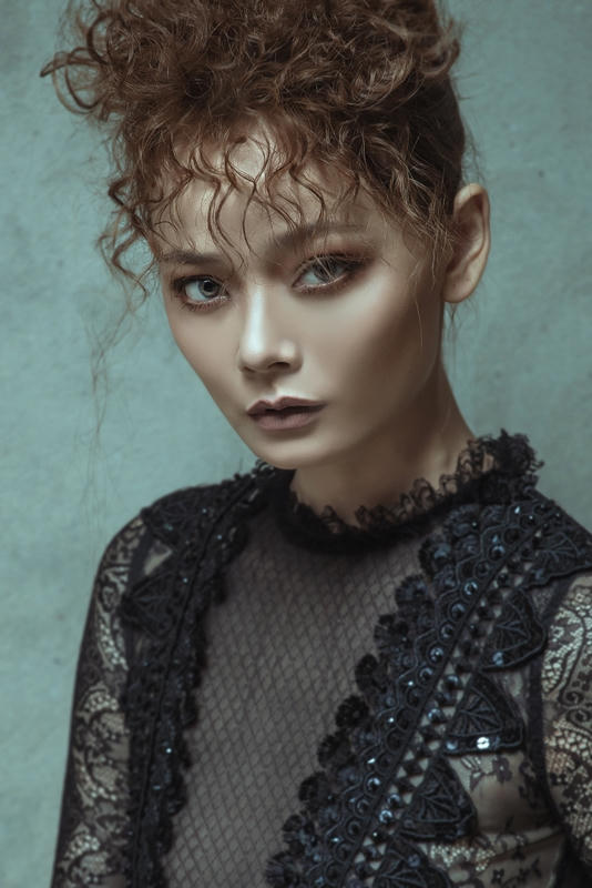 Vừa bị loại, Hoàng Oanh tung bộ hình “chất” khẳng định đẳng cấp “chị đại” Next Top Model