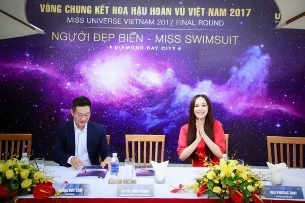 Mai Phương Thúy cho biết cô khá phân vân khi nhận lời mời chấm thi từ ban tổ chức từ BTC nhưng cô đã được bạn trai rất ủng hộ.