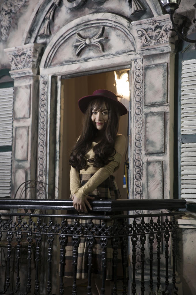 Hạ Vy thực hiện MV "Xóa" bằng sự nỗ lực của bản thân và bởi sự động viên của nam ca sĩ Tuấn Hưng.