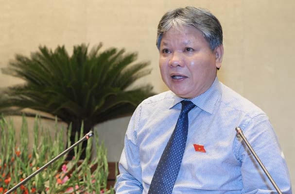 Bộ trưởng Hà Hùng Cường.