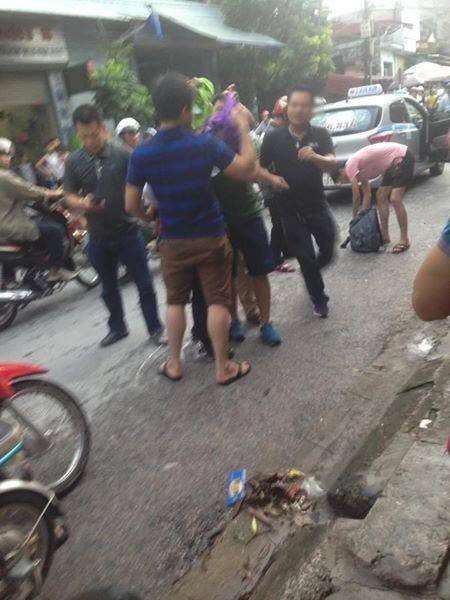 Loạt ảnh tử tù Thọ Sứt bị bắt khi đi cùng bạn gái ở Hải Dương