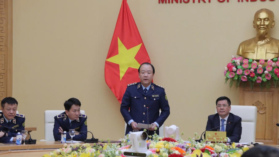 Tiếp tục ưu tiên chống hàng giả, hàng nhái trên các sàn thương mại điện tử. (Ảnh: dms.gov.vn)