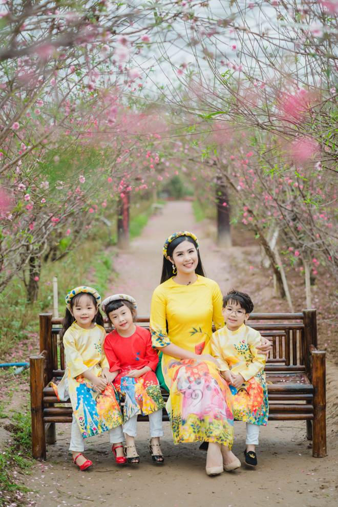 Ngọc H&acirc;n kh&ocirc;ng sốt ruột lấy chồng d&ugrave; bị họ h&agrave;ng th&uacute;c giục