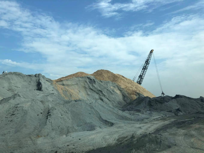 Đáng chú ý, tại khu vực bến thủy nội địa này xảy ra tình trạng lấn sông Đồng Nai, lấn rạch để hoạt động. Cụ thể, diện tích lấn sông Đồng Nai mà cơ quan chức năng xác nhận là 2.844,4m2 và diện tích lấn rạch là 2.283,5m2.