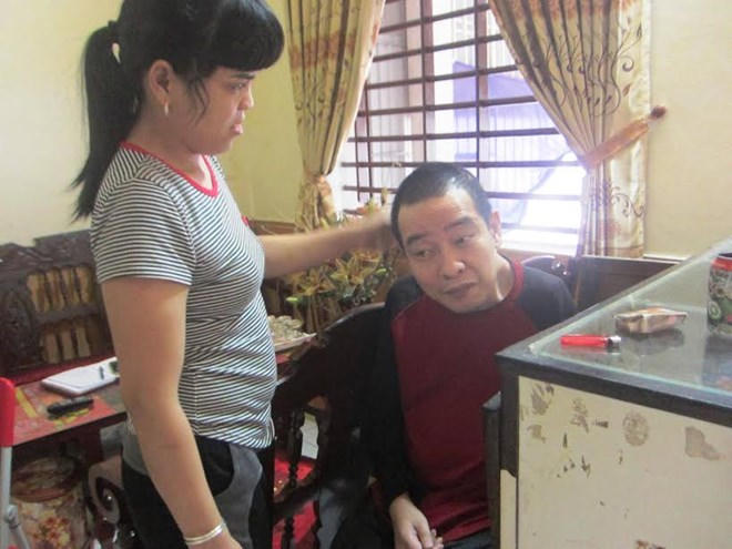 Đôi vợ chồng nên duyên từ nỗi đau da cam.