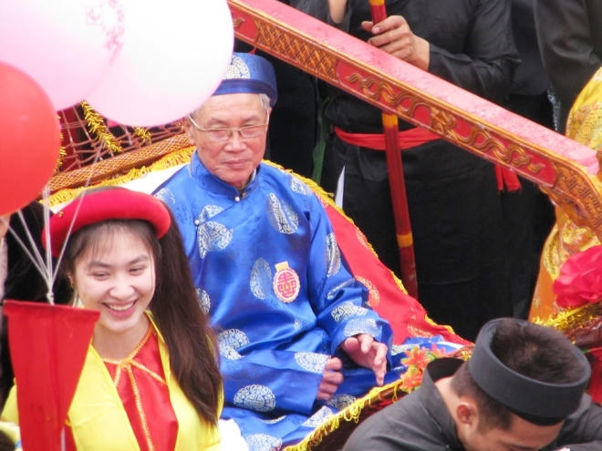 Sau lễ hội Tiên Công, nhân dân vùng đảo Hà Nam bước vào các hoạt động của năm mới như, cày cấy, gieo trồng, mua con giống, ra khơi đánh cá…