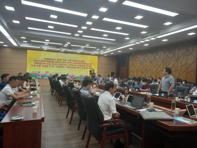 Quang cảnh buổi họp báo.