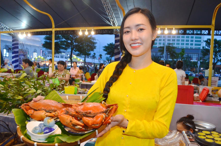Ngày hội cua nhằm quảng bá thương hiệu, văn hóa ẩm thực và tầm quan trọng của ngành hàng cua Cà Mau.