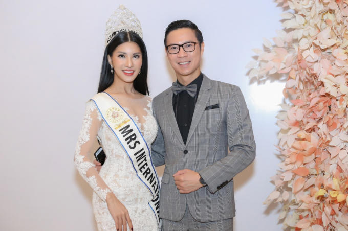 MC Anh Quân cùng Loan Vương.