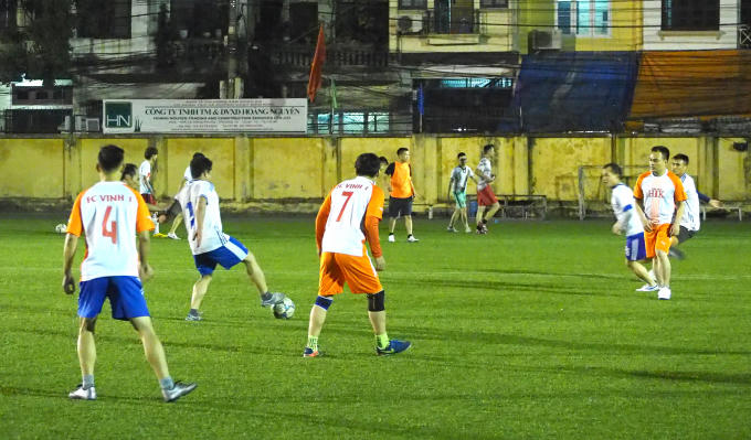 Ra mắt CLB bóng đá Vinh I tại Hà Nội