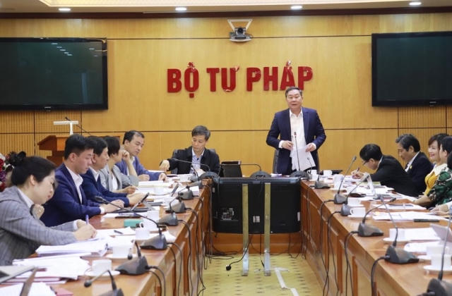 Họp Tổ nghiên cứu soạn thảo dự án Luật Thủ đô (sửa đổi)