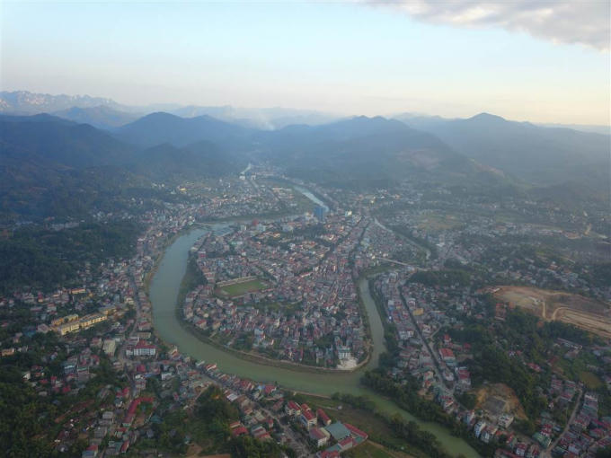 Thành phố Cao Bằng nhìn từ trên cao (Ảnh: Thế Vĩnh).
