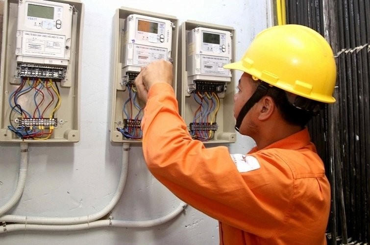 Bộ Công Thương đề xuất 2 phương án để đưa khoản lỗ trên giá bán lẻ điện bình quân. Ảnh minh họa.